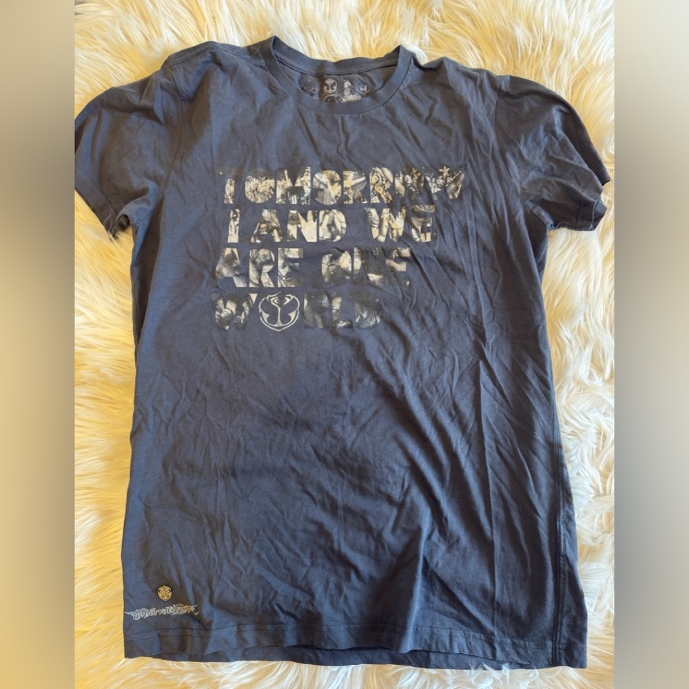 TOMORROWLAND RARE - 2013 TShirt we are one world